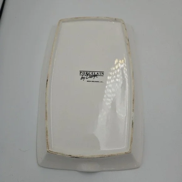 The Griffins‎ Cigar Ashtray Porcelain By Design Gold Trim New Orleans LA 8x5.5 - Picture 2 of 3